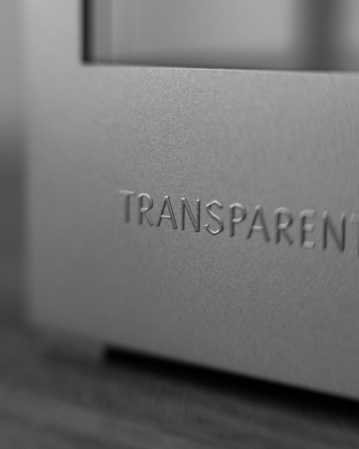 TRANS.PARENT CRYSTAL SPEAKER